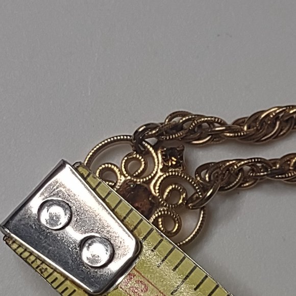 Vintage Metal Necklace With Small Pendant 22 1/2 Inches Long - Picture 13 of 13